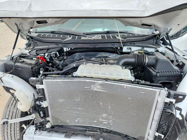 2025 FORD F150 XL — Engine bay