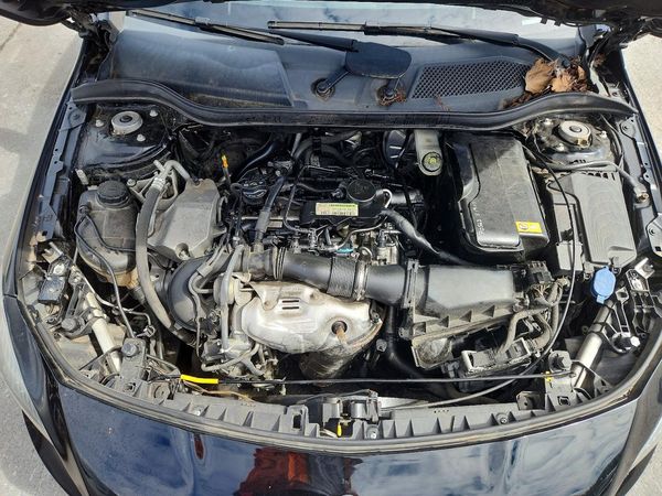 2016 MERCEDES-BENZ CLA-CLASS CLA250-4M — Engine bay