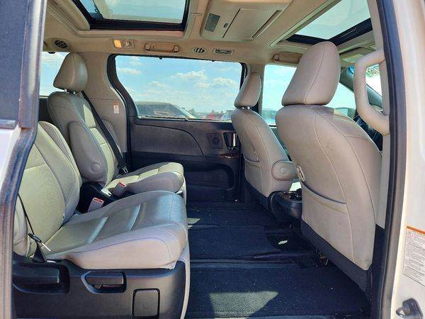2015 TOYOTA SIENNA — PSRS