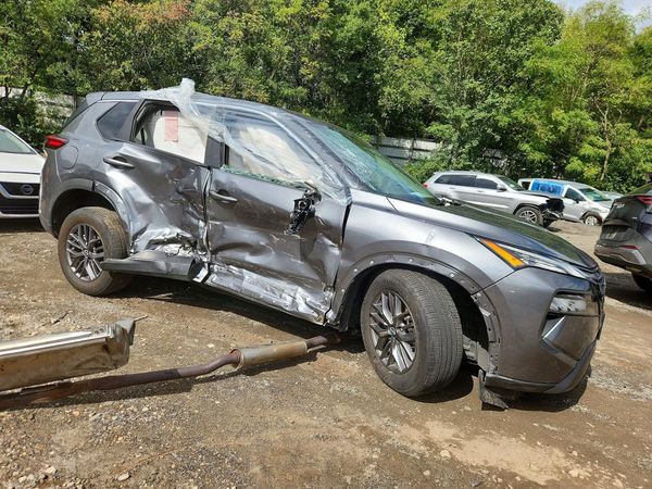 2026 NISSAN ROGUE SV — Passenger 3/4