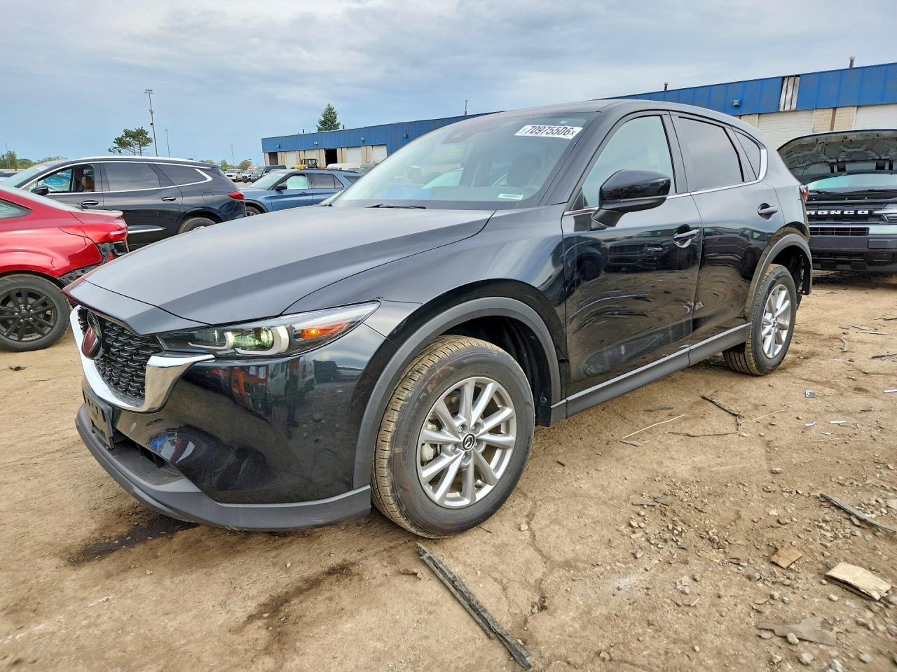 2022 MAZDA CX-5 Select Package — Front 3/4