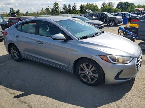 2017 HYUNDAI ELANTRA — Passenger 3/4
