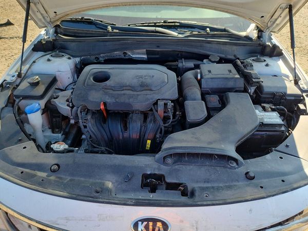 2018 KIA OPTIMA LX — Engine bay