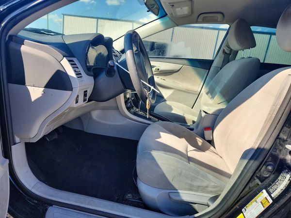 2013 TOYOTA COROLLA — DENT