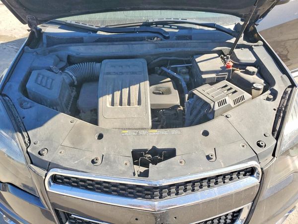 2014 CHEVROLET EQUINOX 2LT — Engine bay