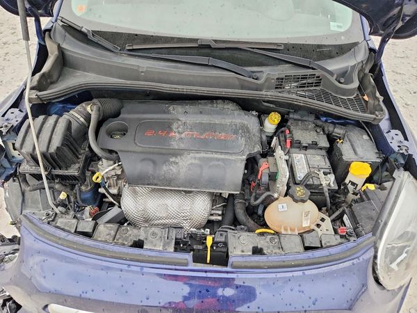 2016 FIAT 500 TREKKING — Engine bay