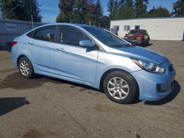 2013 HYUNDAI ACCENT GLS, GS — Passenger 3/4