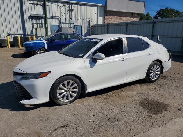 2018 TOYOTA CAMRY — DSFA — Front 3/4