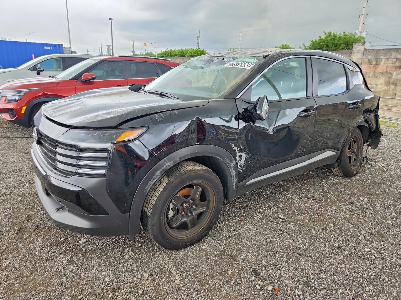 2026 NISSAN KICKS SV — Front 3/4