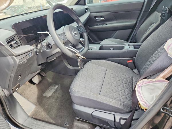2026 NISSAN KICKS SV — DENT