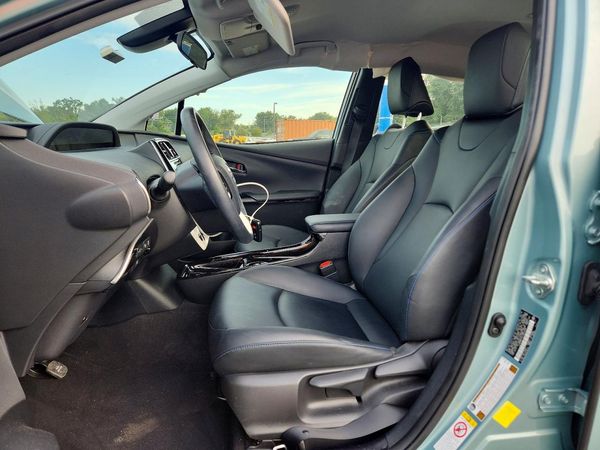 2018 TOYOTA PRIUS — DENT