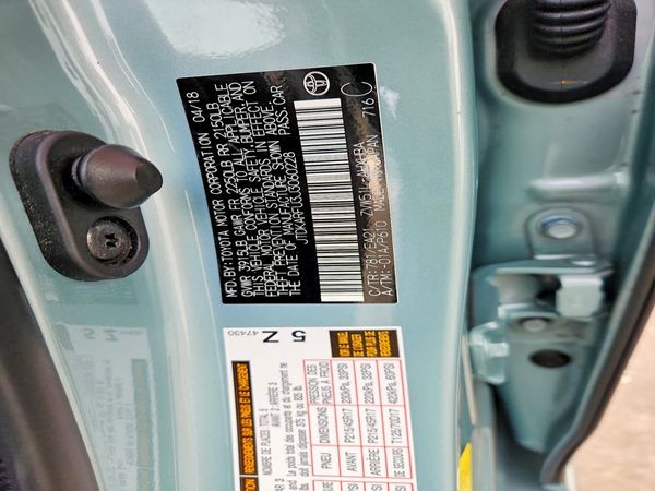 2018 TOYOTA PRIUS — VINS
