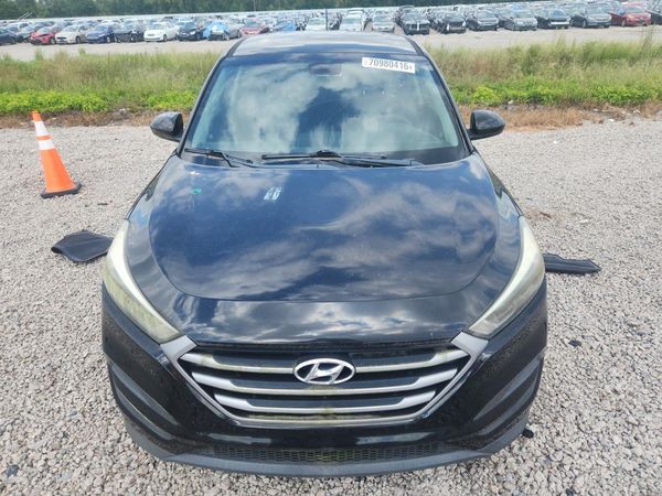 2017 HYUNDAI TUCSON SE (no options) — DIRF