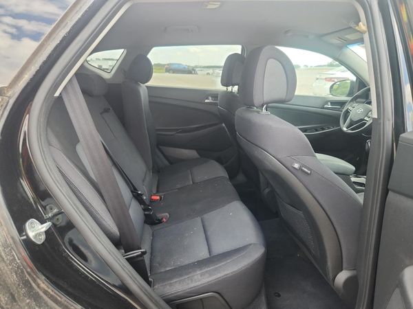 2017 HYUNDAI TUCSON SE (no options) — PSRS