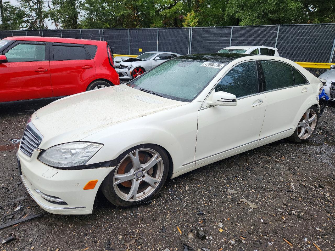 2013 MERCEDES-BENZ S-CLASS S550V 4-MATIC — Front 3/4