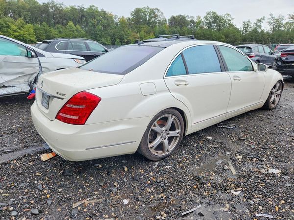 2013 MERCEDES-BENZ S-CLASS S550V 4-MATIC — PSRA