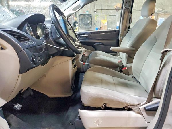 2012 DODGE CARAVAN SE — DENT