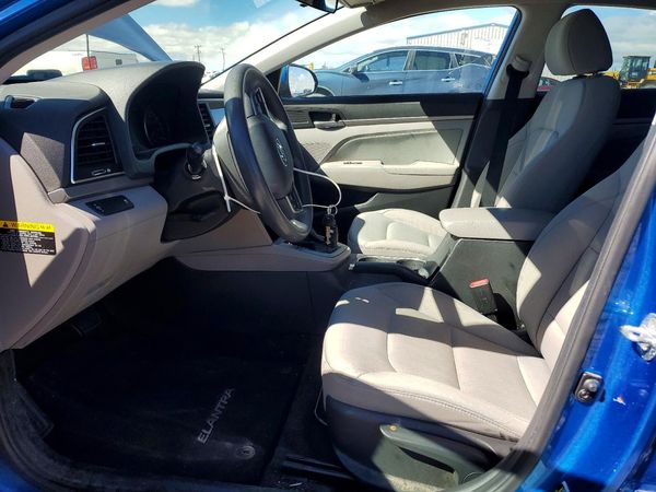 2017 HYUNDAI ELANTRA — DENT