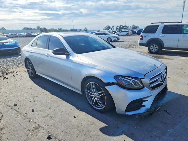 2018 MERCEDES-BENZ E-CLASS E300 — Passenger 3/4