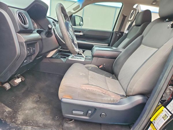 2014 TOYOTA TUNDRA SR5 — DENT