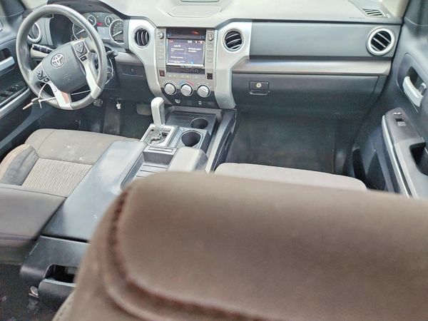 2014 TOYOTA TUNDRA SR5 — CKPT
