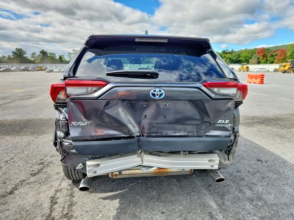 2024 TOYOTA RAV4 XLE — DIRR