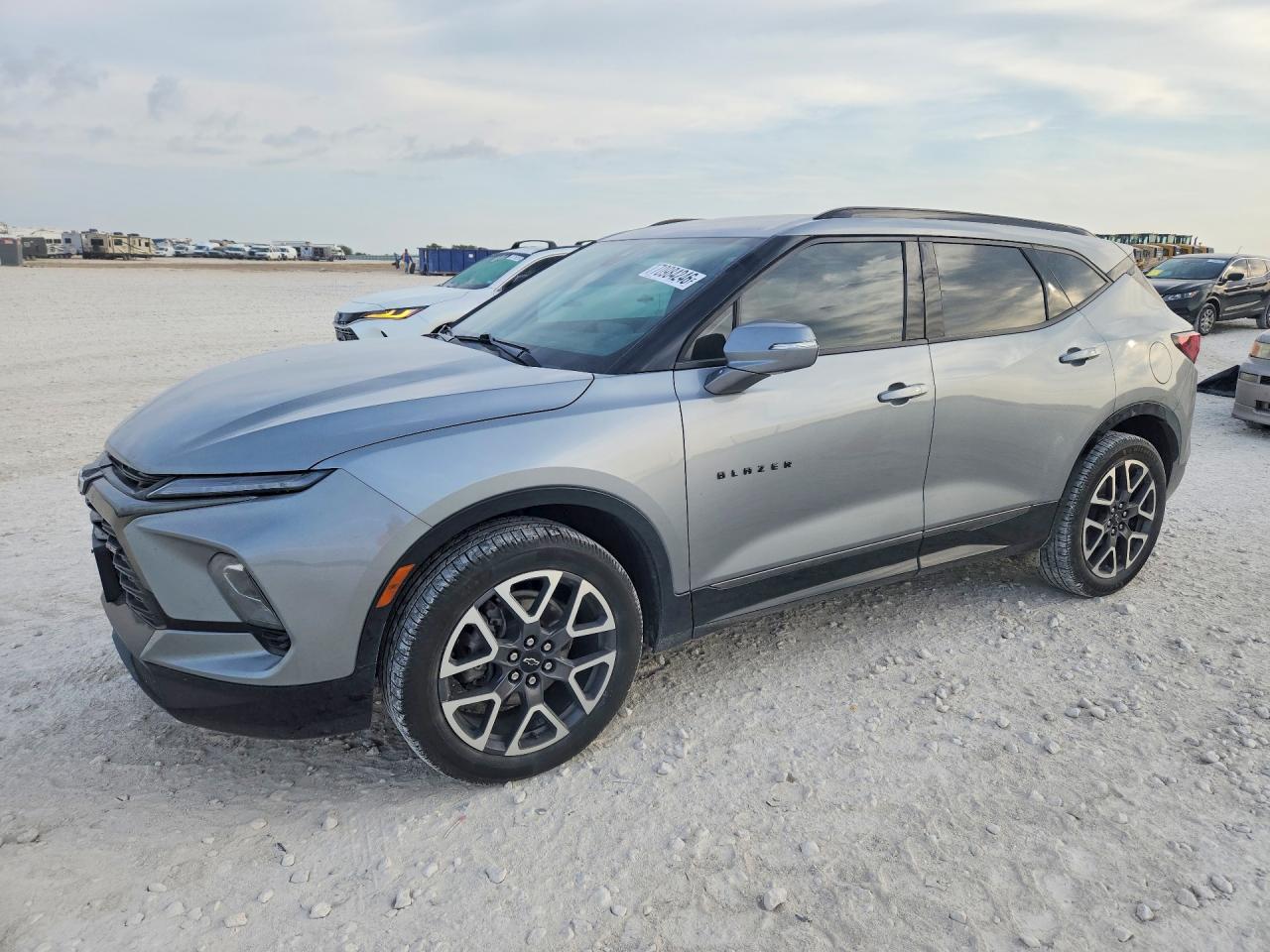 2023 CHEVROLET BLAZER RS — Front 3/4