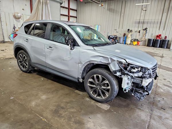 2016 MAZDA CX-5 Grand Touring/GT — Passenger 3/4