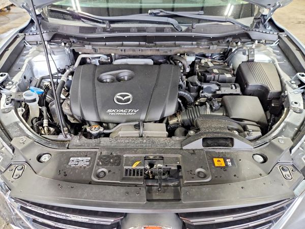 2016 MAZDA CX-5 Grand Touring/GT — Engine bay