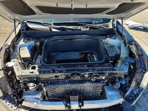 2024 KIA EV9 Land — Engine bay