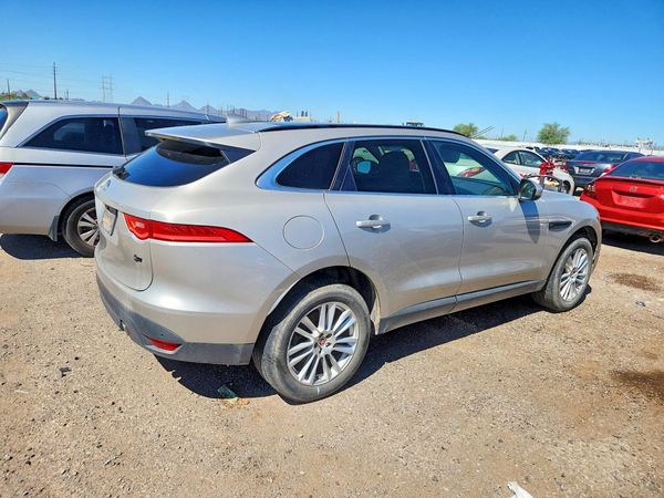 2017 JAGUAR F-PACE Prestige — PSRA