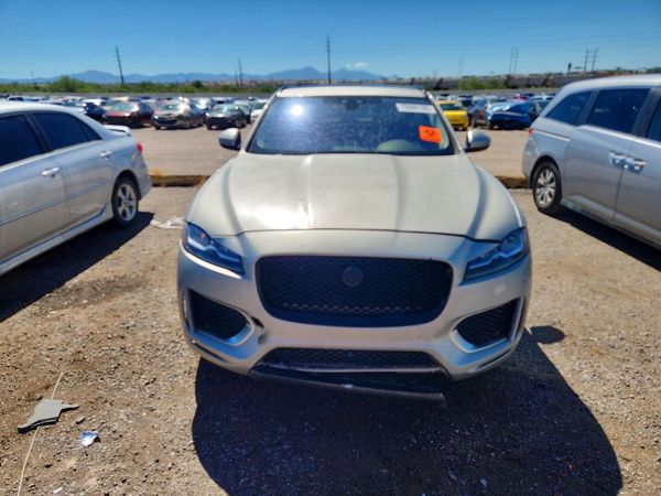 2017 JAGUAR F-PACE Prestige — DIRF
