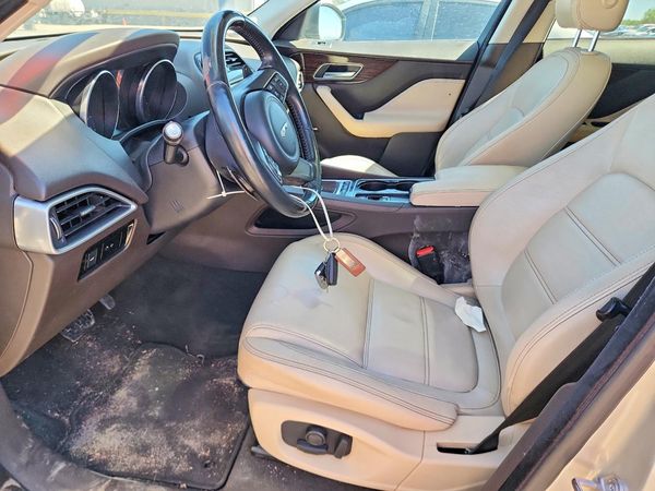 2017 JAGUAR F-PACE Prestige — DENT