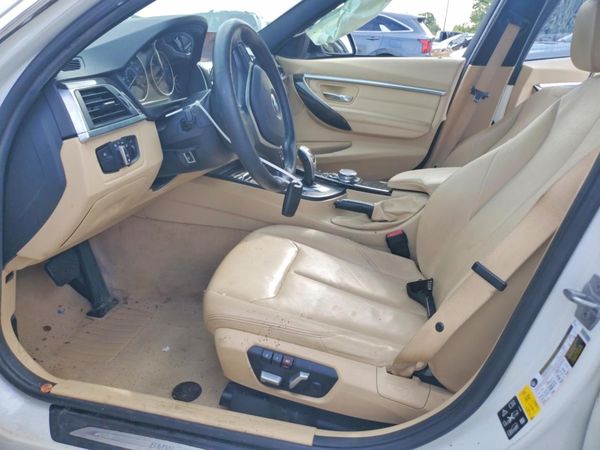 2016 BMW 328 xDrive SA — DENT