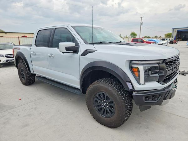 2025 FORD F150 Raptor — Passenger 3/4
