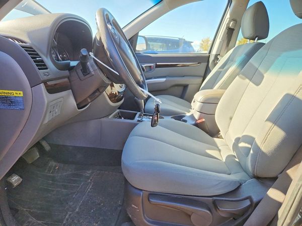 2012 HYUNDAI SANTA FE GL(Middle-low ) — DENT
