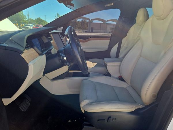 2020 TESLA MODEL X — DENT
