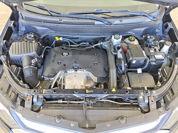 2018 CHEVROLET EQUINOX Premier (2LZ) — Engine bay