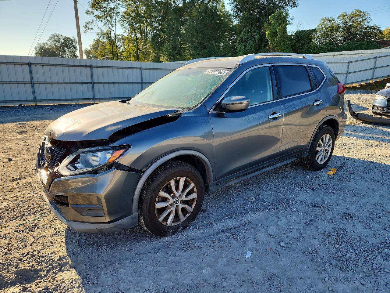 2018 NISSAN ROGUE — Front 3/4