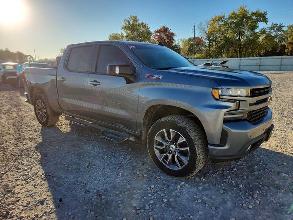 2020 CHEVROLET SILVERADO RST — Passenger 3/4