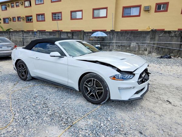 2020 FORD MUSTANG I4 Convertible — Passenger 3/4