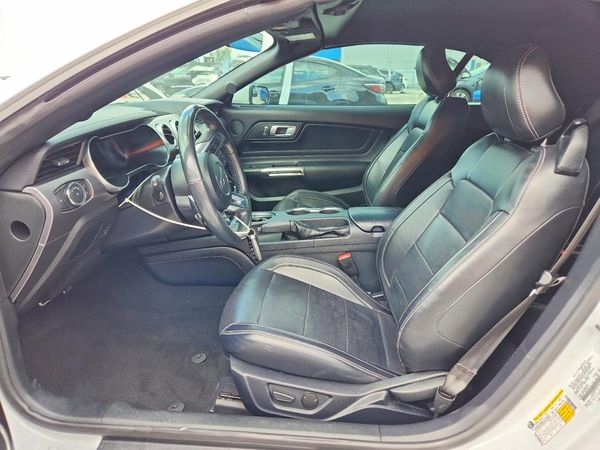 2020 FORD MUSTANG I4 Convertible — DENT