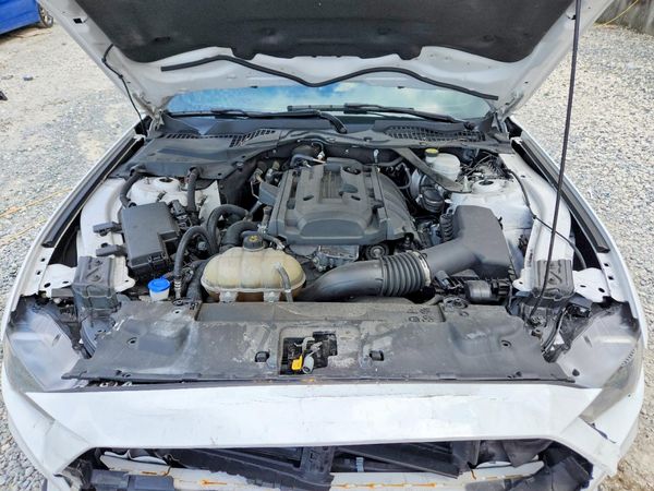 2020 FORD MUSTANG I4 Convertible — Engine bay