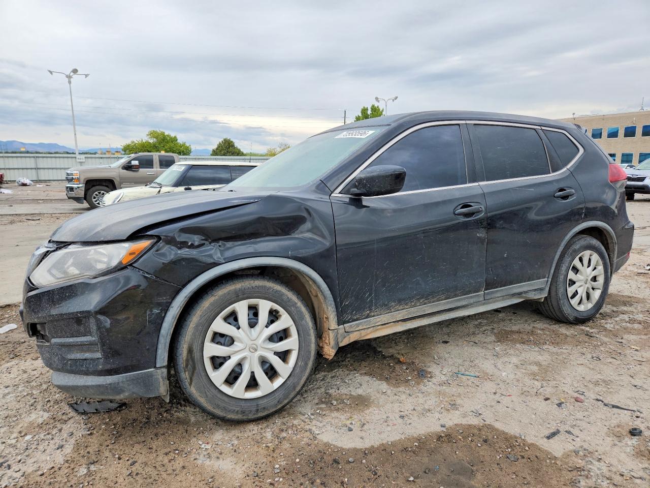 2018 NISSAN ROGUE — Front 3/4
