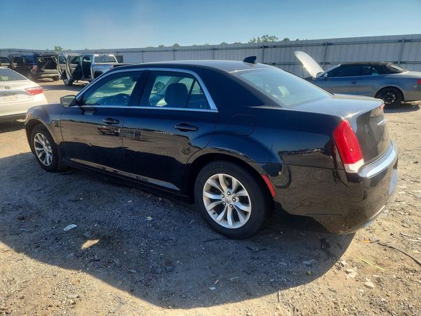 2015 CHRYSLER 300 Limited — DSRA