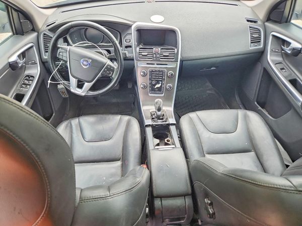 2015 VOLVO XC60 Premier+ (non R design) — CKPT