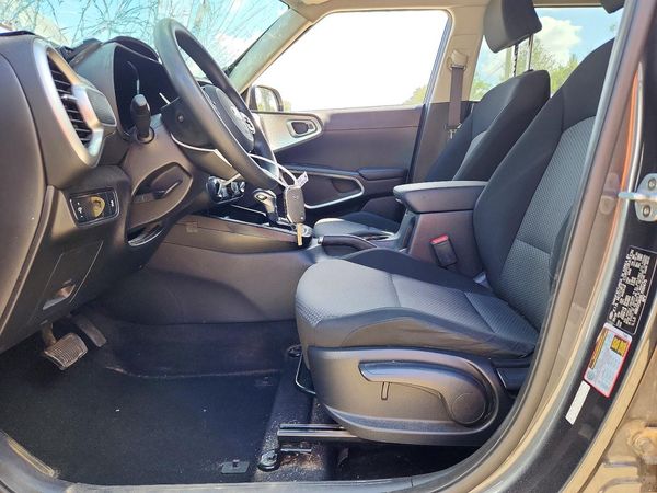 2020 KIA SOUL LX, S, X-Line — DENT