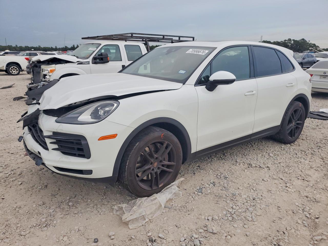 2021 PORSCHE CAYENNE — Front 3/4
