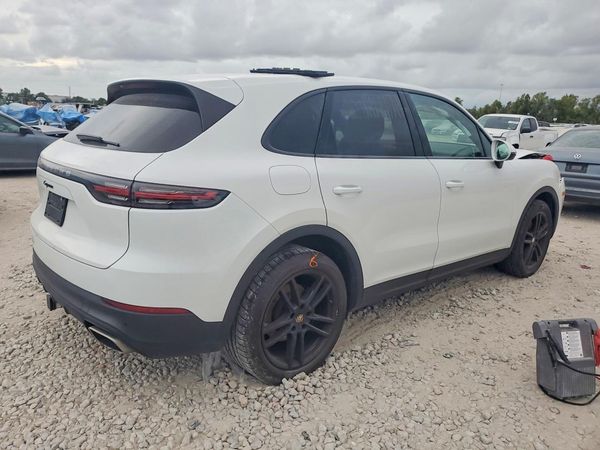2021 PORSCHE CAYENNE — PSRA