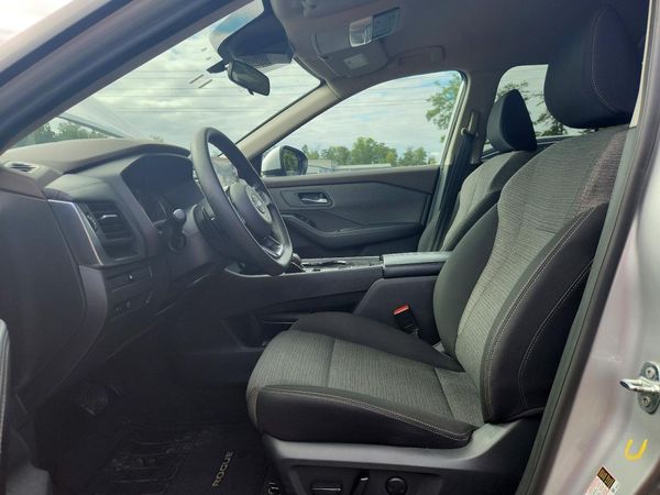 2023 NISSAN ROGUE SV — DENT